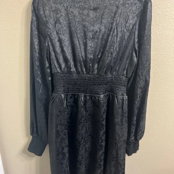 Newshows Medium Black Dress Brand New With Tags - Picture 3 of 3